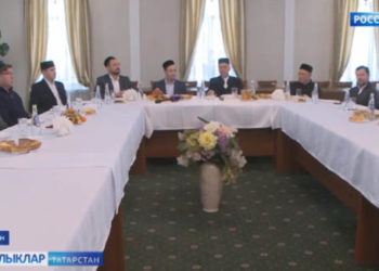 Уртага салып сөйләштеләр