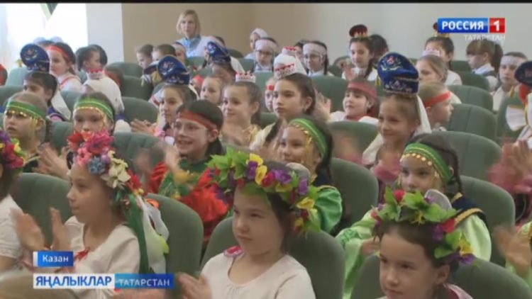 12 нче кызлар гимназиясендә Халыклар дуслыгы фестивале узды