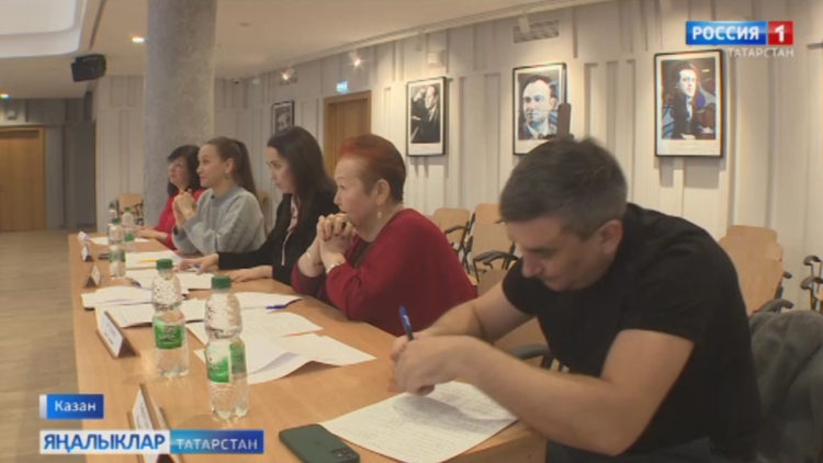 Театр яктылыкка илтә