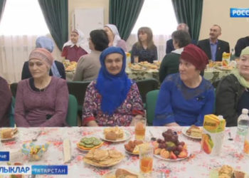 Җәннәт —  әниләрнең аяк астында