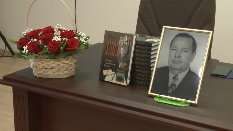 Мидхәт Мөхәррәмов киләчәк буыннарга тирән эз калдырган күренекле шәхес