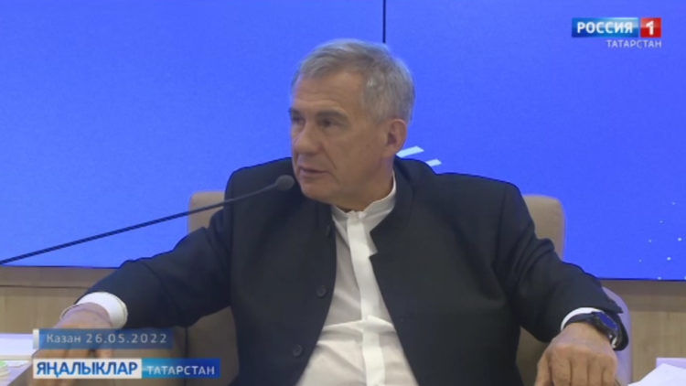 Эшмәкәрләр киңәшләште