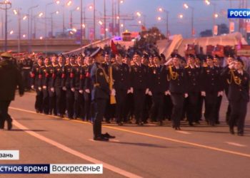 Кадет корпусларында тәрбияләнүчеләр Мәскәүгә Җиңү парадының генераль репетициясенә бару белән бүләкләнде