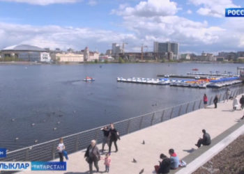 Парклар яшеллеккә күмелде