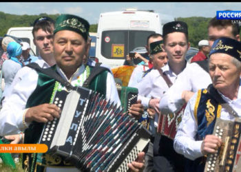 Моңнар кайткан Әлкигә