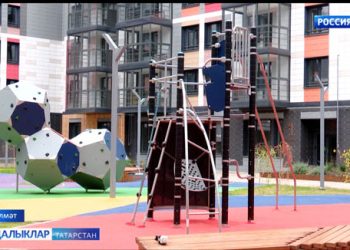 Әлмәтлеләргә яңа фатир ачкычлары тапшырылды