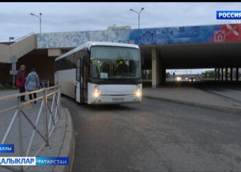 Чаллы шәһәреннән чакырылган хәрбиләр туганнары белән очрашты