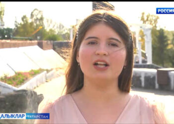 Алабугада яшәүче студент кыз солдатларга багышлап җыр язган