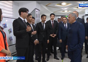 Дуслык белән көчле без!