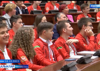 Бик кирәкле белгечләр