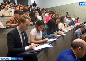 Диктант яза беләсеңме?