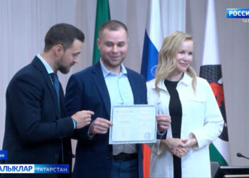 Казан Мэриясендә бушлай татар теле курсларын тәмамлаучыларга таныклыклар тапшырылды