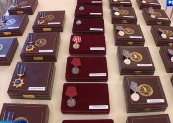 Татарстан Президенты фидакарь хезмәт ияләренә дәүләт бүләкләре тапшырды