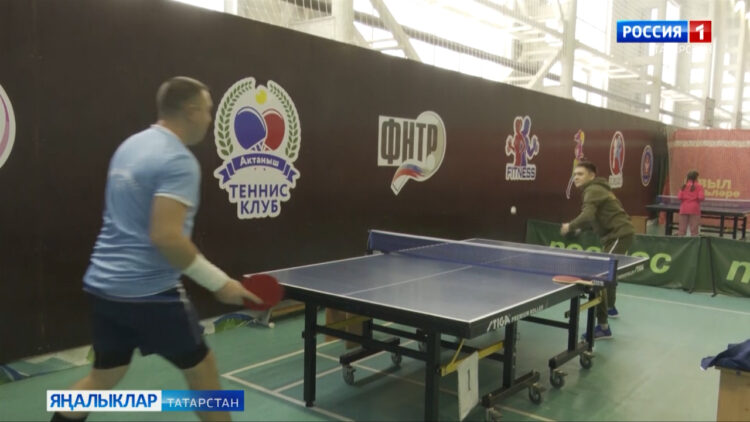 Җитәкчеләр чаңгы, теннис, бадминтон кебек спорт төрләрендә үз көчләрен сыный