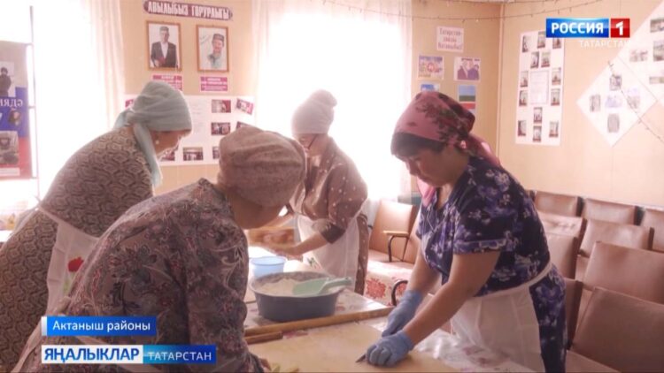 Шәбезбаш авылы халкы махсус хәрби операциядә булган егетләргә ярдәм итүдә берләште