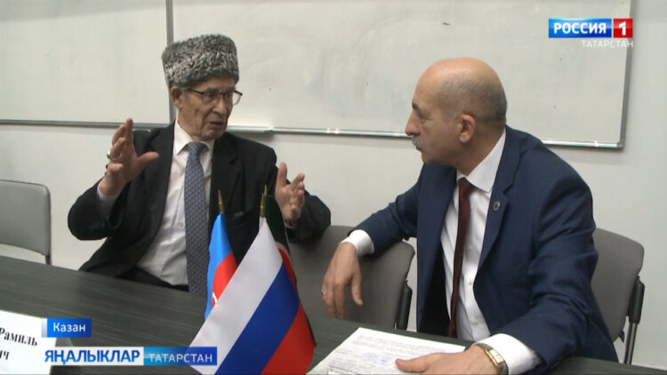 Низами Гәнҗәви иҗатын өйрәнүче галимнәр белән берлектә симпозиум үтте