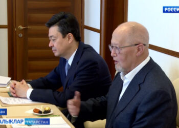 Фәрит Мөхәммәтшин җәмәгать эшлеклесе Мурат Ауэзов белән очрашты