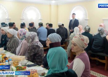 Яшел Үзәндә укытучылар өчен ифтар узды