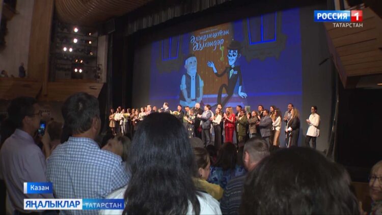 Әлмәндәр кабат Камал театрына кайтты