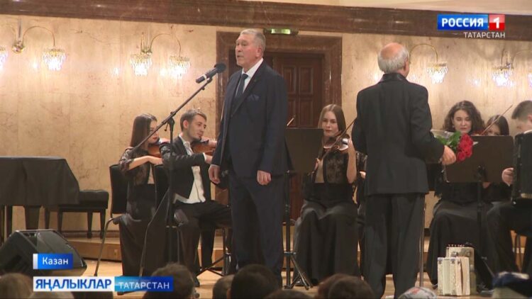 Әсхәт Хисмәтовның концерты булып узды