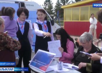 «Азнакайда җитештерәбез» дип исемләнгән ярминкә-күргәзмә узды