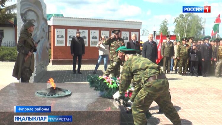 «Бөтен буыннарның чик буе сакчыларына» һәйкәле ачылды