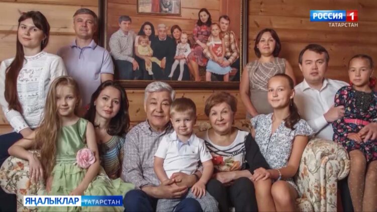 Бүген Дәүләт Советы Рәисе Фәрит Мөхәммәтшин үзенең туган көнен билгеләп үтә