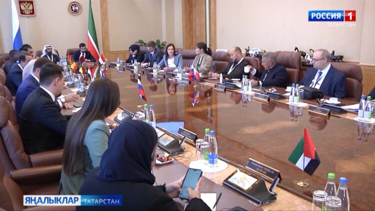 Казан Форумы кысаларында Ислам хезмәттәшлеге оешмасы илләренең яшь дипломатлары очрашты