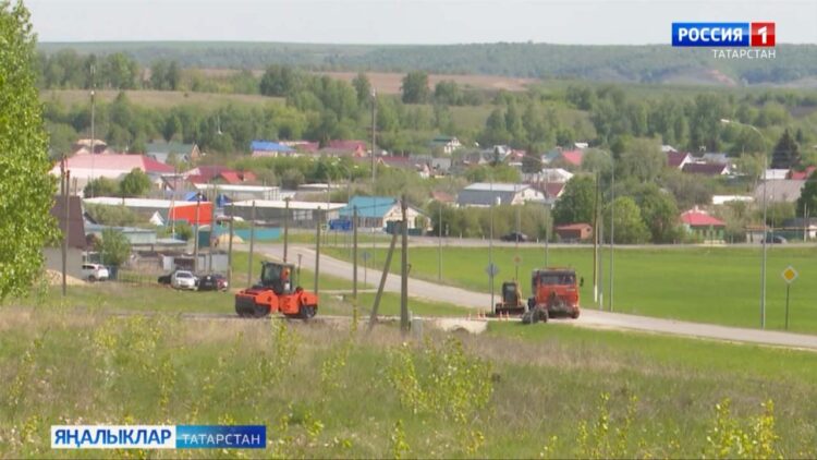 Апаста асфальт салу эшләре алып барыла