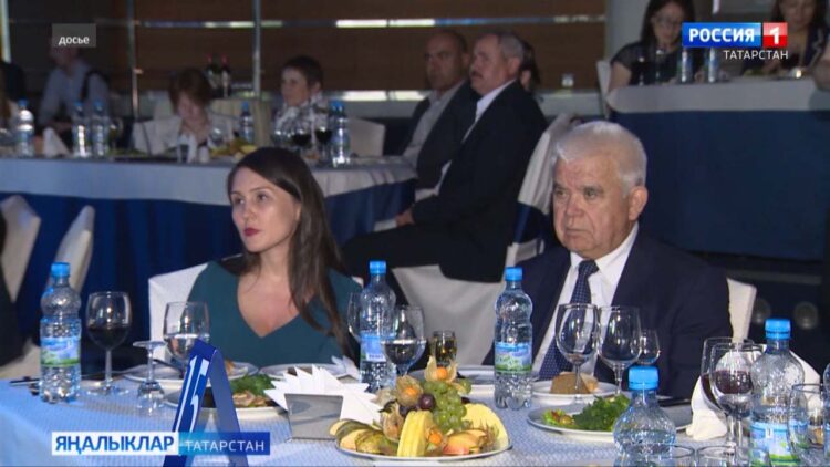 «Бәллүр каләм» бәйгесендә «Россия халыкларының мәдәни мирас елын иң яхшы яктырту» номинациясендә безнең иҗат коллективы да бар