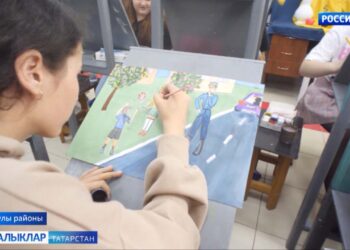 Балалар ил рәсемен ясый