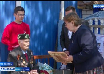 Зиннәт ага Хәйруллин — 100 яшьлек ветеран