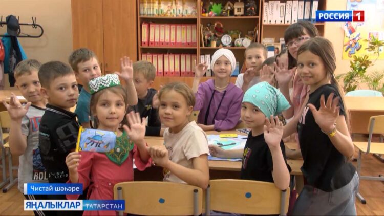 Балачакның күңелле, рәхәт мизгелләре җәй айлары белән бәйле