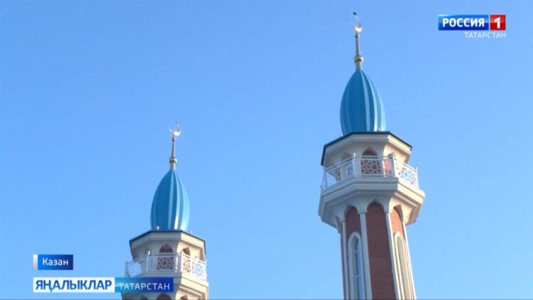 “Рауза” мәчетенә бер меңнән артык кеше Корбан гаетенә җыелды