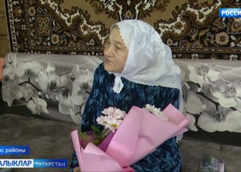 Кызыл Тауда яшәүче атказанган колхозчы — Нурзидә Рахманова 90 яшь