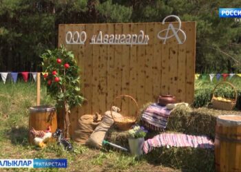 Сабантуйның төп геройлары – савымчылар һәм механизаторлар