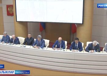 Татарстанда сигез укучы ике фән буенча бердәм дәүләт имтиханын йөз баллга тапшырган