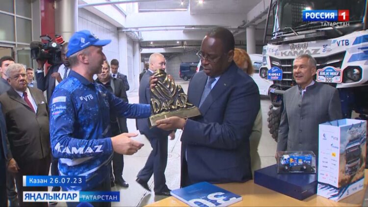 Дусларча очрашу