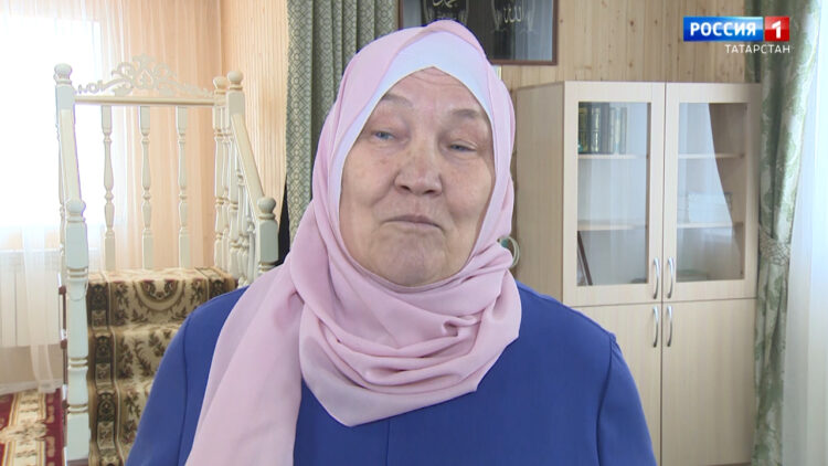 Вәгазьче — Энҗия Шәрәфетдинова