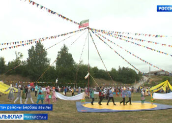 Бөрбаш авылында мөселман балалар Сабан туе узды