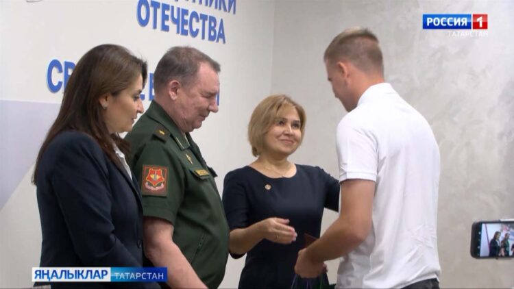 Махсус хәрби операция зонасында катнашучыларга ветераннар таныклыгы тапшыру тантанасы узды