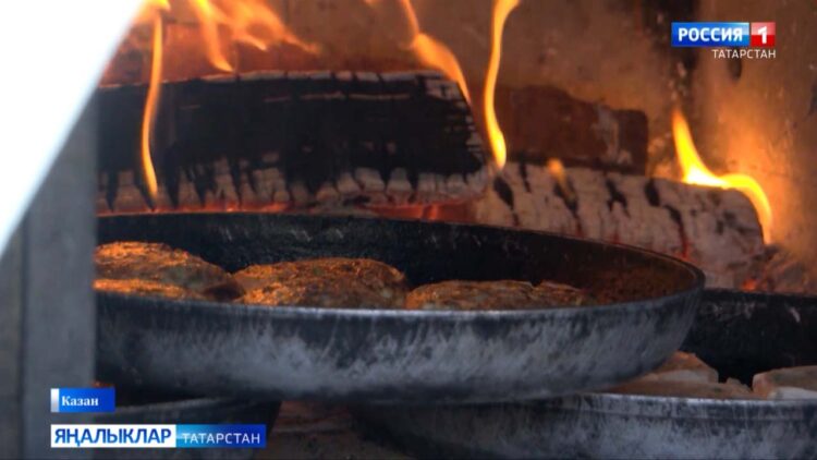 «Итил» фестивале кунаклары Идел буе халыкларының иң тәмле милли ризыкларын авыз итте