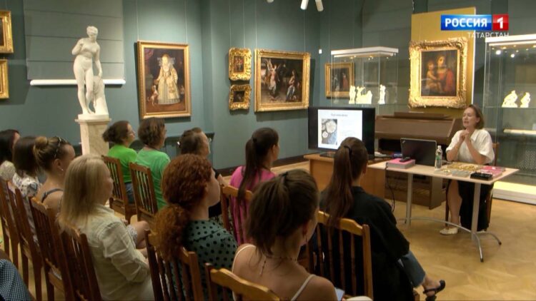 Хатын-кызларның бизәнү әйберләре аерым бер иҗат