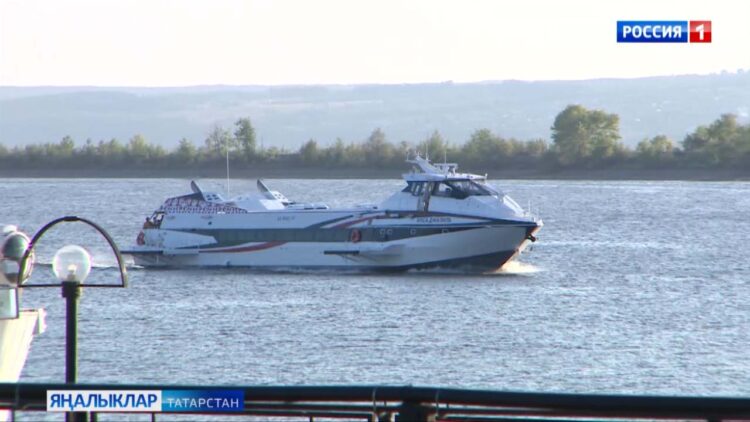 Казаннан Ульяновск шәһәренә яңа «Метеор»да беренче туристлар килә