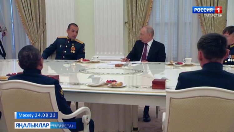 Владимир Путин Рәсим Баксиковка Россия Герое исеме бирде