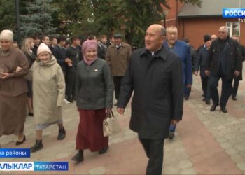 Арчада илебез үсешенә зур өлеш керткән шәхесләрне зурлау чарасын тапканнар