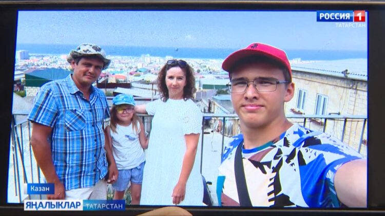 “Сеңлесенә ул …галим”