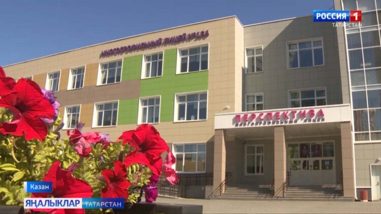 Республикада беренче тапкыр 11 мәктәп ишекләрен ача