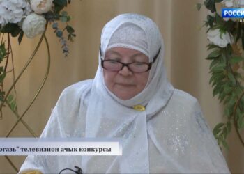 Вәгазьче — Фирүзә Әхмәтшина