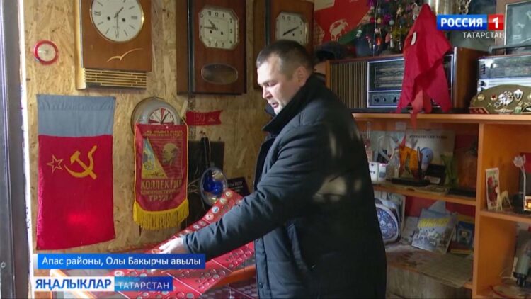 Олы Бакырчы авылында Марат Мөстәкыймов туып-үскән нигезендә музей оештырган